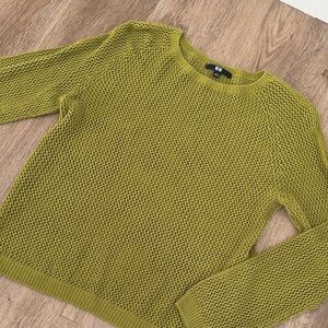 Uniqlo Green Knit Sweater